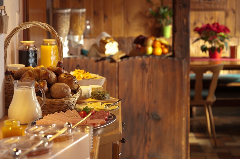 boulangerie-ANDON-min_breakfast_buffet_food_restaurant_meal_hotel_plate_fresh-718745